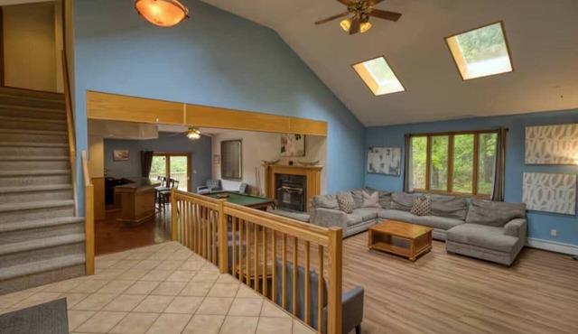Secluded 6BR Retreat Near Lake Hopatcong