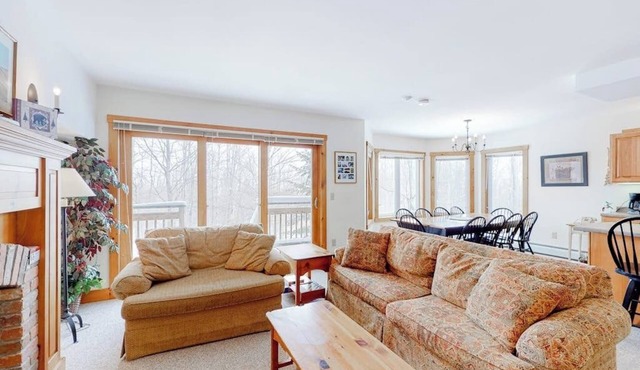 Ski-in/ski-out Dual-condo getaway w/mountain views, fireplace
