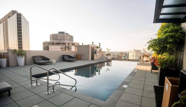 Skyline Suites on the Parkway with Full Kitchen