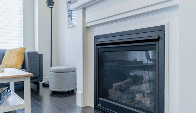 Spacious, Family-Friendly 3 Bedroom, 3 Washroom ~ Bradford ~ West Gwillimbury
