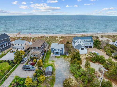 Spacious Cape Cod Waterfront Retreat Steps to Beach in Buzzards Bay