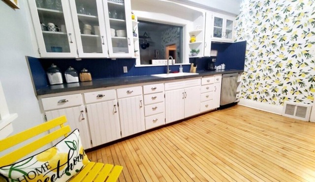 Spacious|Full Kitchen|Firepit|Office in Alpena