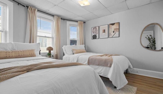 Spacious w Parking + Yard + Game | T Harvard MIT