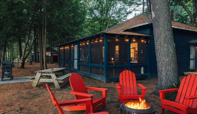 Spacious Waterfront Cabin with Private Dock Near Lake George & Saratoga Springs, Corinth, NY