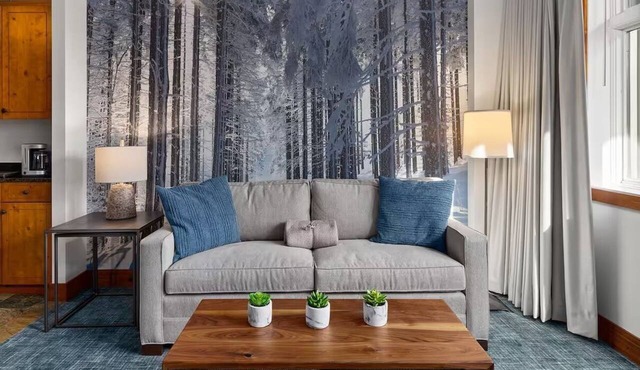 Spruce Peak Lodge | One Bedroom | Tall Timbers