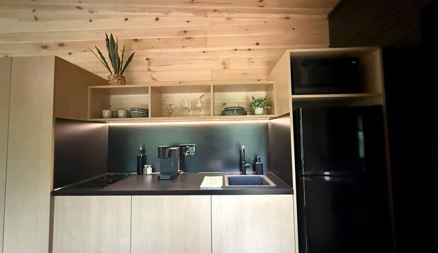 Spruce: Tranquil Modern Family Tiny Home Pod with 300-Acre Forest Views near Quakertown, Pennsylvania