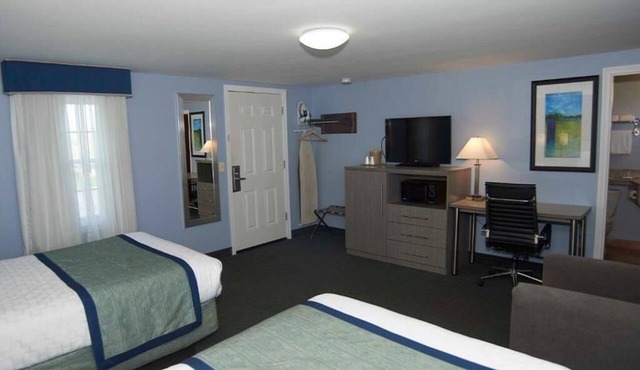 Standard Room 2 Beds at Sandwich Lodge & Resort