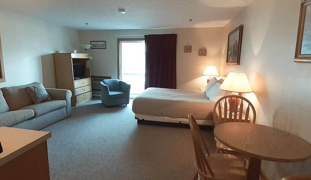 Steps from Wells Beach, Bellevue by the Sea is perfect for your Maine vacation