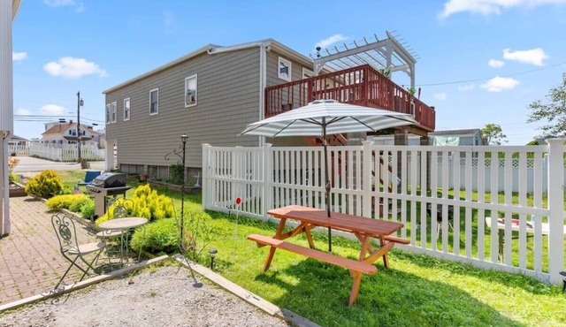 Steps to Beach | Cozy 1BR | Parking
