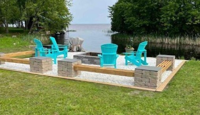 Sturgeon Falls Luxury Estate - Waterfront property