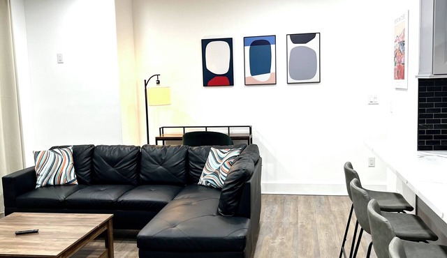 Stylish 2BR/2BA Apt near NYC Free Parking Full Kitchen & W/D in Lodi
