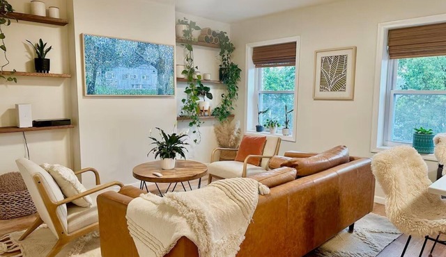 Stylish & Cozy Apartment near EWR w/King bed and Central AC