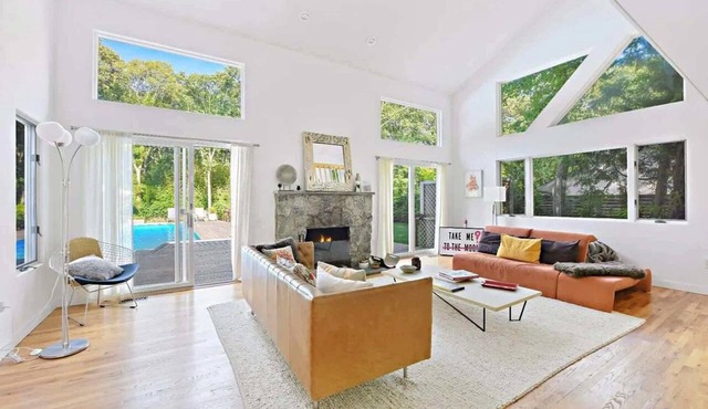 Stylish East Hampton Getaway Near Beach