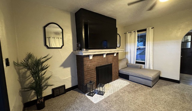 Suites #1 in Pekin
