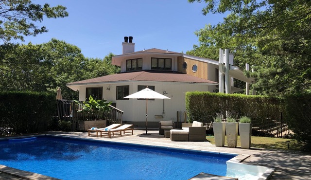 Sunny East Hampton Oasis With Heated Pool