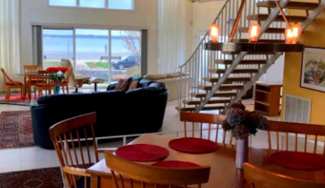 Swampscott Beachfront Vacation Home for Families in Phillips Point