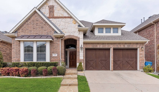 TCH - Spacious 5bd/3ba home in Fairview w/Office in Fairview
