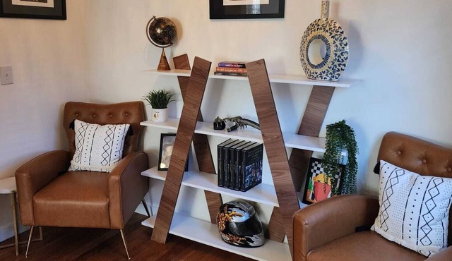 The Artist Den House