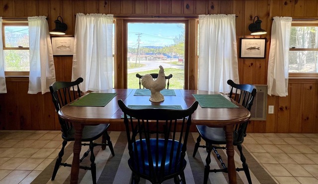 The Birchwood Cottages on Newfound Lake B - PRIME LOCATION- across from beach!