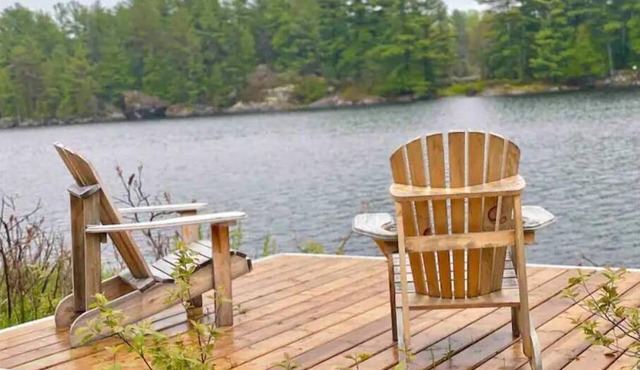 The Cedar: Awesome view + Bunkie!