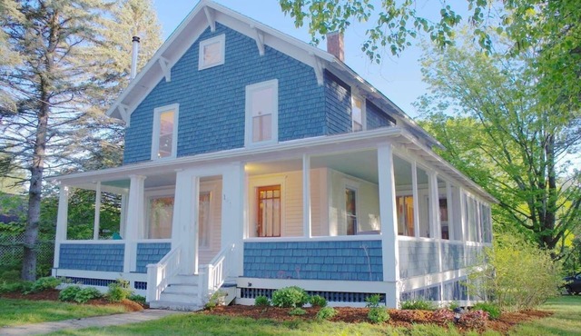 The Craftsman Farmhouse with Modern Flair