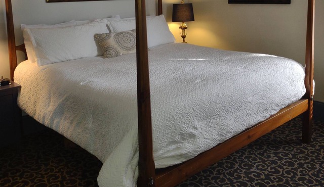 The Lafayette Inn