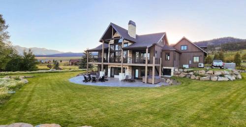 The Lodge at Cutthroat Landing in Staley Springs