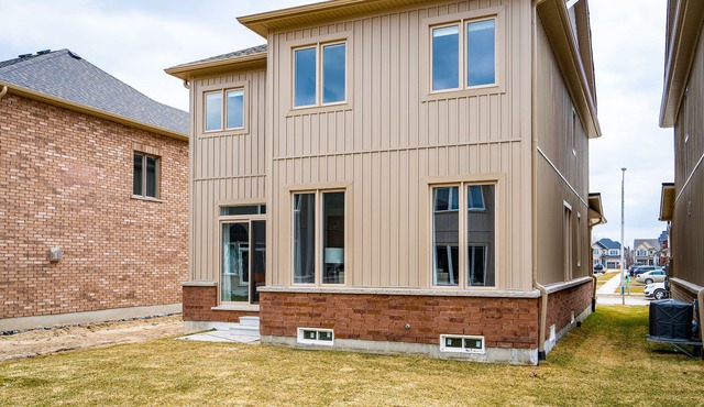 The Luxurious, Charming and Elegant Home - The Sandstone! in Collingwood