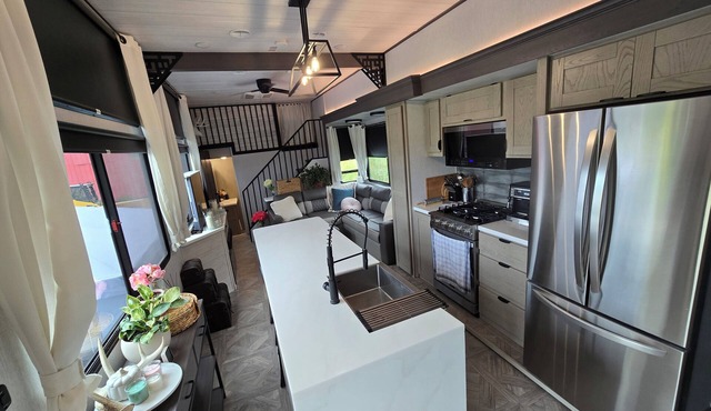 The Meadow House, Country Retreat