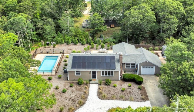 The Salt Pond House - Your Pool Escape By The National Seashore RPAM105