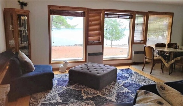 Three bedroom, two bath, private waterfront retreat! in Callander