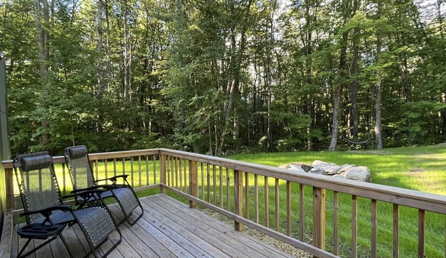 Tiny house & hot tub nestled on 150+ acres of the Green Mtns of Vermont.