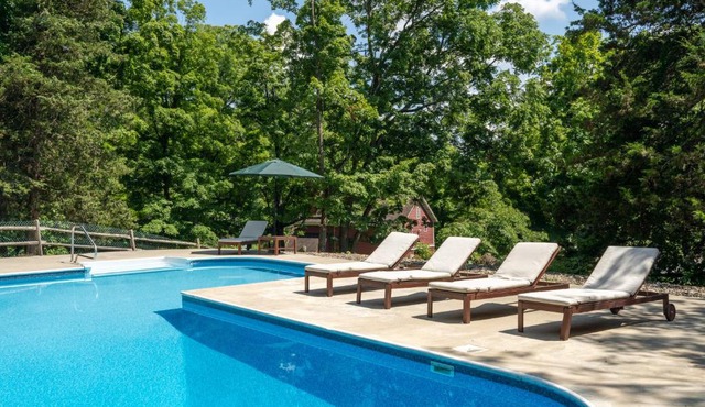 Todd Hill Farmhouse Historic Charm & Luxury
