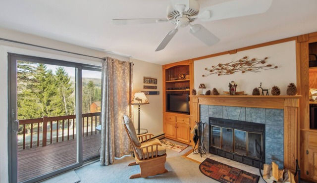 Townhome Near Gore Mtn | Covered Heated Pool + Rec Lounge | Quick Silver