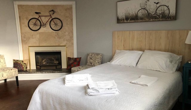 Two Room Guest Suite with Separate Enterance