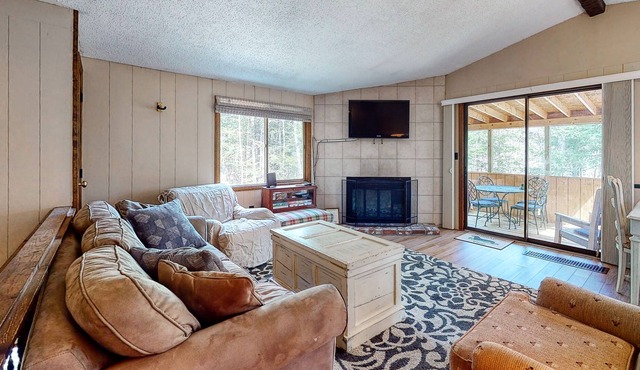 Two-Story, Dog-Friendly Home w/Free WiFi, New 3-Season Porch, Grill, Shared Pool