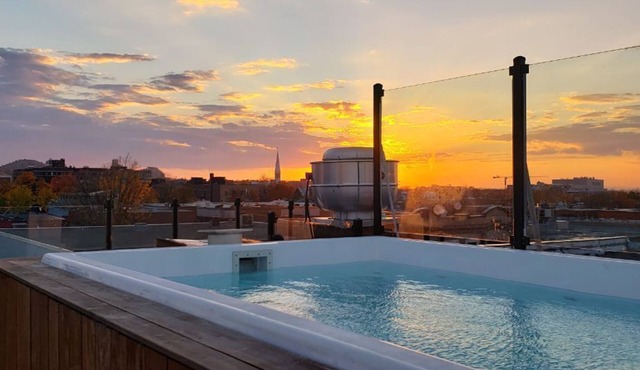 Unwind in a Multilevel Loft in the Heart of Trendy Mile End