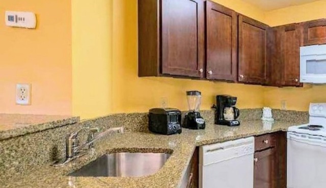 🌞Views! 2m2Ski! 1BR King Condo! OpenLR/DR/K! FP HPool,Jacuzzi, Gym+KidsStuff🌞!