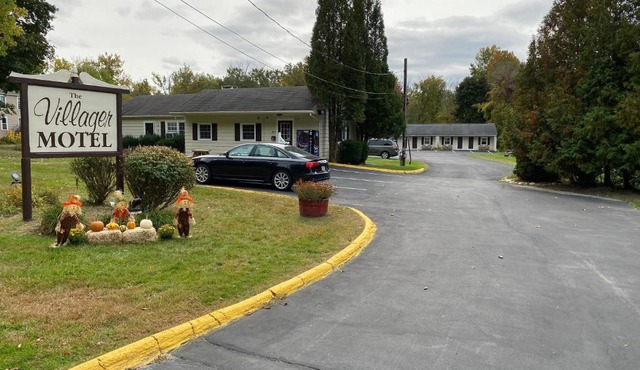 Villager Motel