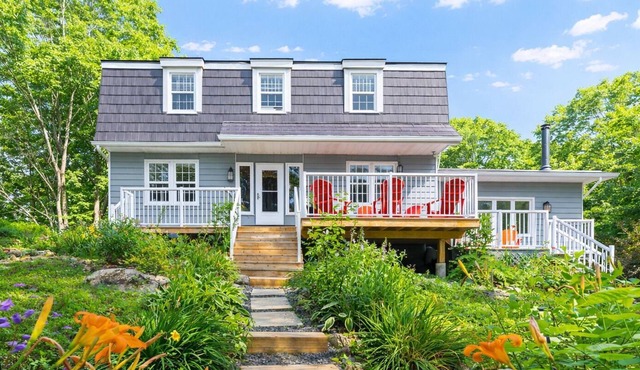 Waterfront and Woodland Retreat in Parry Sound