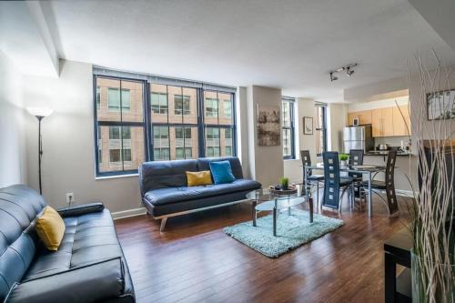 Waterfront Baltimore 2BR Furnished Apartment apts in Baltimore