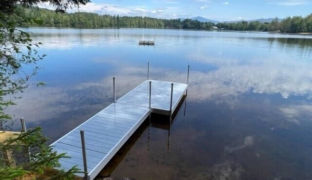 Waterfront Home W Suite Above Garage, Waterfront Views of Mt Washington!