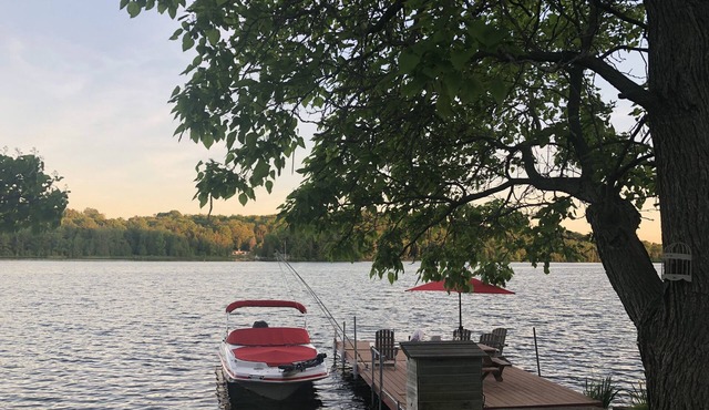 Waterfront Kawartha Sunsets! Year Round!