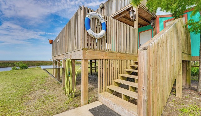 Waterfront Perry Home: Rooftop Deck, Pets Welcome! in Perry