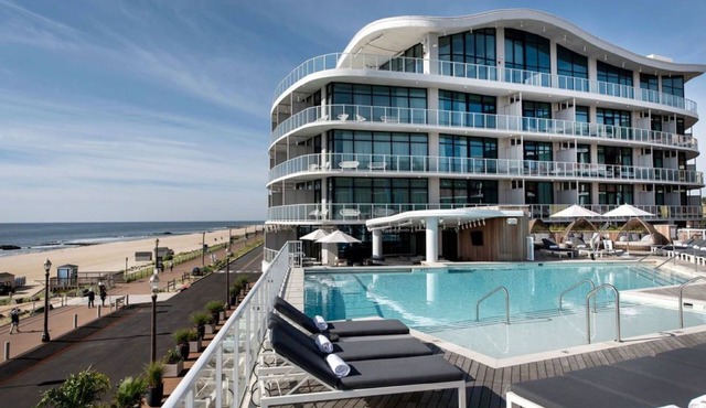 Wave Resort