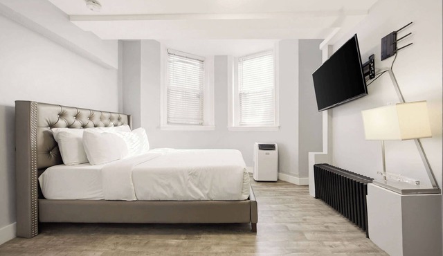 Welcome to Boston! Book Now