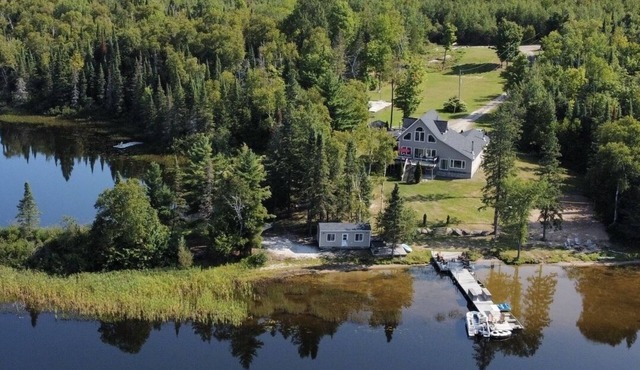 🏡 Welcome to our Private Oasis: Spectacular 5-Bedroom Sandy Waterfront Home 🌞🏖️