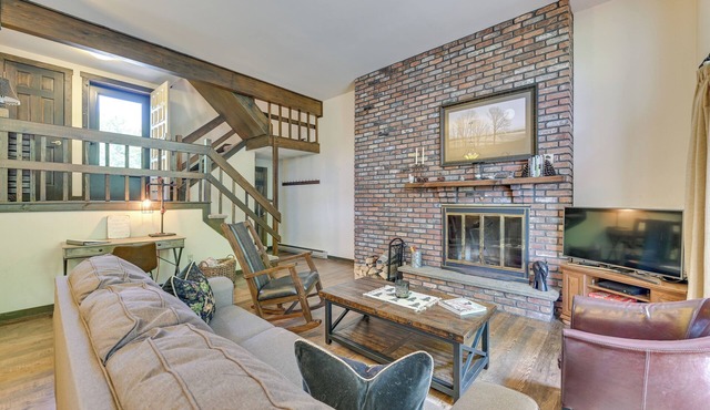 Windham Retreat w/Private Deck & Mtn Views!