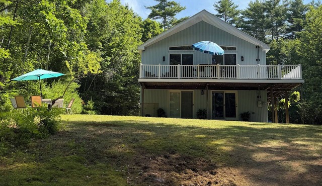 Wonderful 3-bedroom chalet in charming Parsonsfield- swim, ski, shop, skate, atv