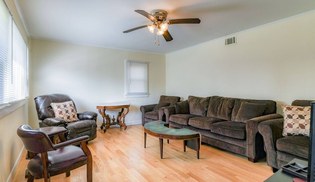 Wonderful Beach House Rental! Great Rate!